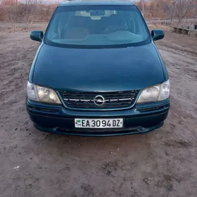 Opel Sintra 1999