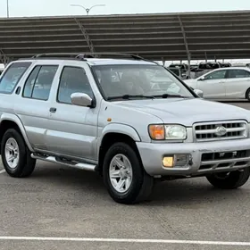 Nissan Pathfinder 2000