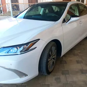 Lexus ES 350 2019