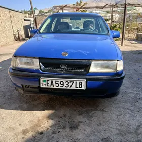 Opel Vectra 1989