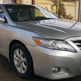 Toyota Camry 2010