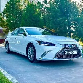 Lexus ES 350 2019