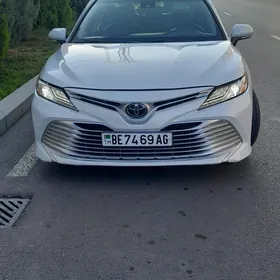 Toyota Camry 2018