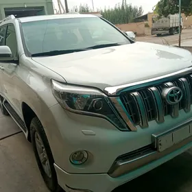 Toyota Land Cruiser Prado 2012