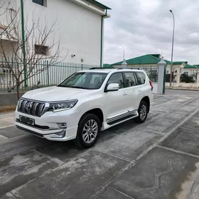 Toyota Land Cruiser Prado 2023