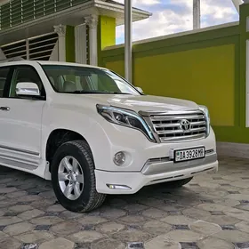 Toyota Land Cruiser Prado 2013