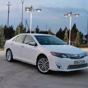 Toyota Camry 2011