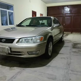 Toyota Camry 2001