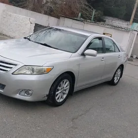 Toyota Camry 2010