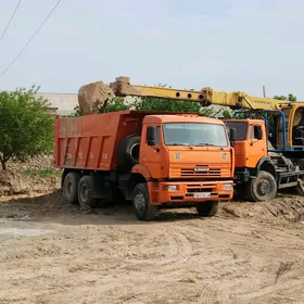 Kamaz 6520 2011