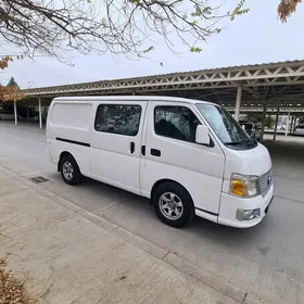 Nissan Urvan 2008