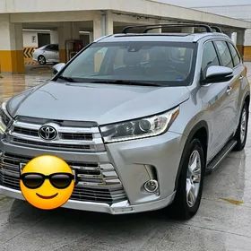 Toyota Highlander 2015