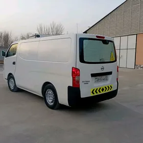 Nissan Urvan 2018