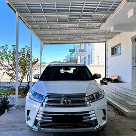 Toyota Highlander 2017