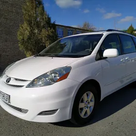 Toyota Sienna 2006