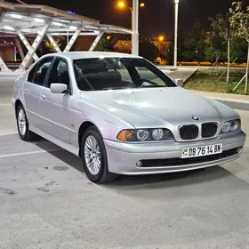 BMW E39 2002