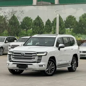 Toyota Land Cruiser 2023