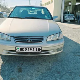 Toyota Camry 2000