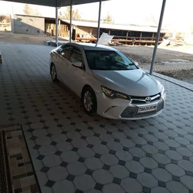 Toyota Camry 2017