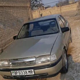 Opel Vectra 1992