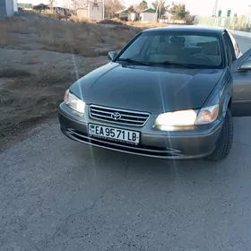 Toyota Camry 2000