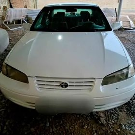 Toyota Camry 1999