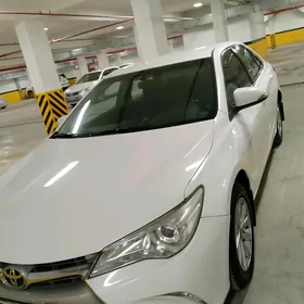 Toyota Camry 2016