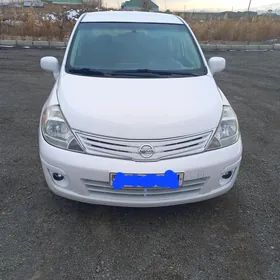 Nissan Versa 2010