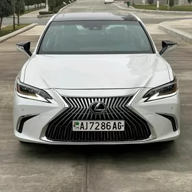 Lexus ES 350 2019