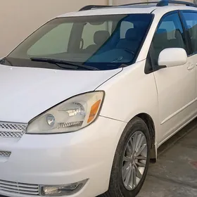 Toyota Sienna 2003