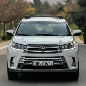 Toyota Highlander 2019