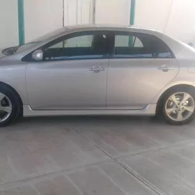 Toyota Corolla 2013