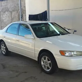 Toyota Camry 1997