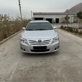 Toyota Camry 2010