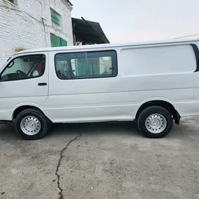 Toyota Hiace 2002