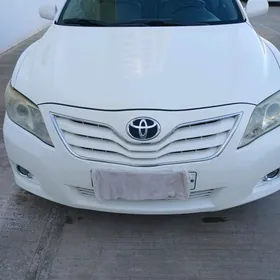 Toyota Camry 2010