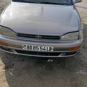 Toyota Camry 1992