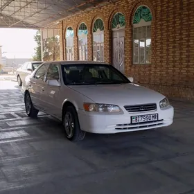 Toyota Camry 2000