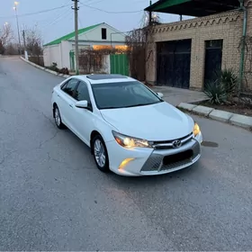 Toyota Camry 2016