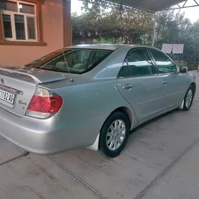 Toyota Camry 2005