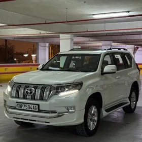 Toyota Land Cruiser Prado 2021