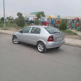 Opel Astra 2003