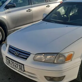 Toyota Camry 2001