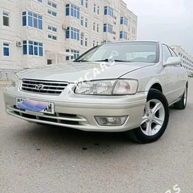 Toyota Camry 2000