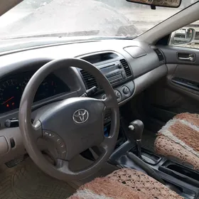 Toyota Camry 2005