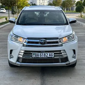 Toyota Highlander 2019