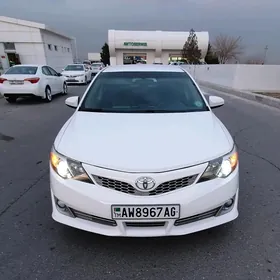 Toyota Camry 2013