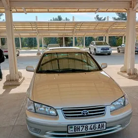 Toyota Camry 2001