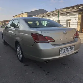 Toyota Avalon 2005