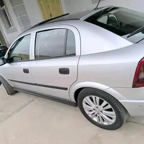 Opel Astra 2000